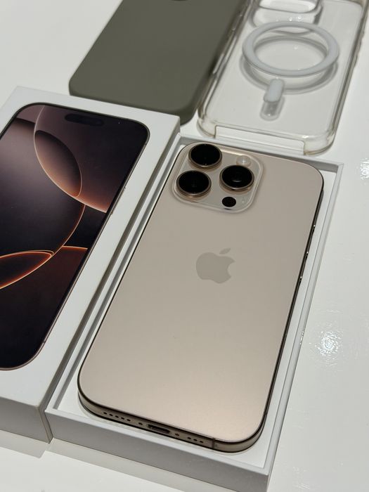 Iphone 16 PRO 256 - Desert Titanium + 2 huse de protectie