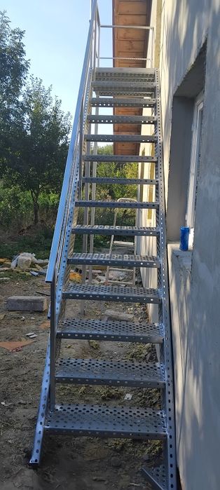 Scară zincate la comanda în toată tara oferim și montaj