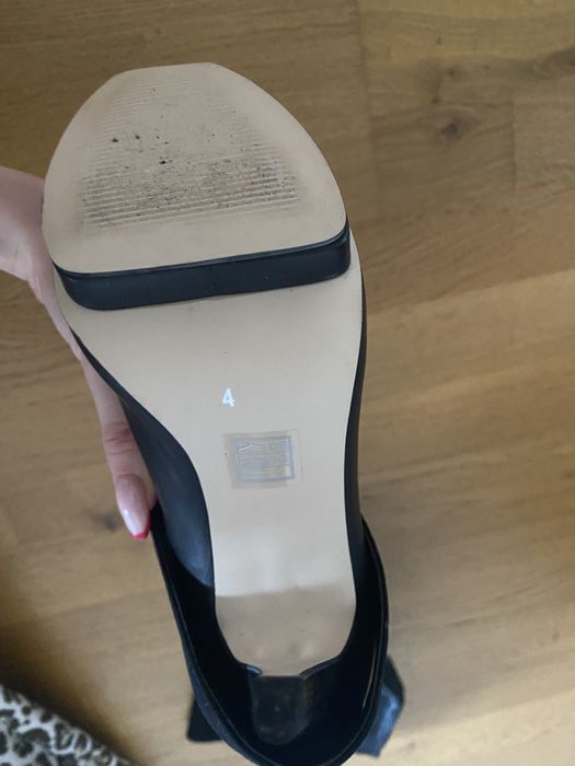 Чисто нови оригинални кожени, черни чизми на ток Asos