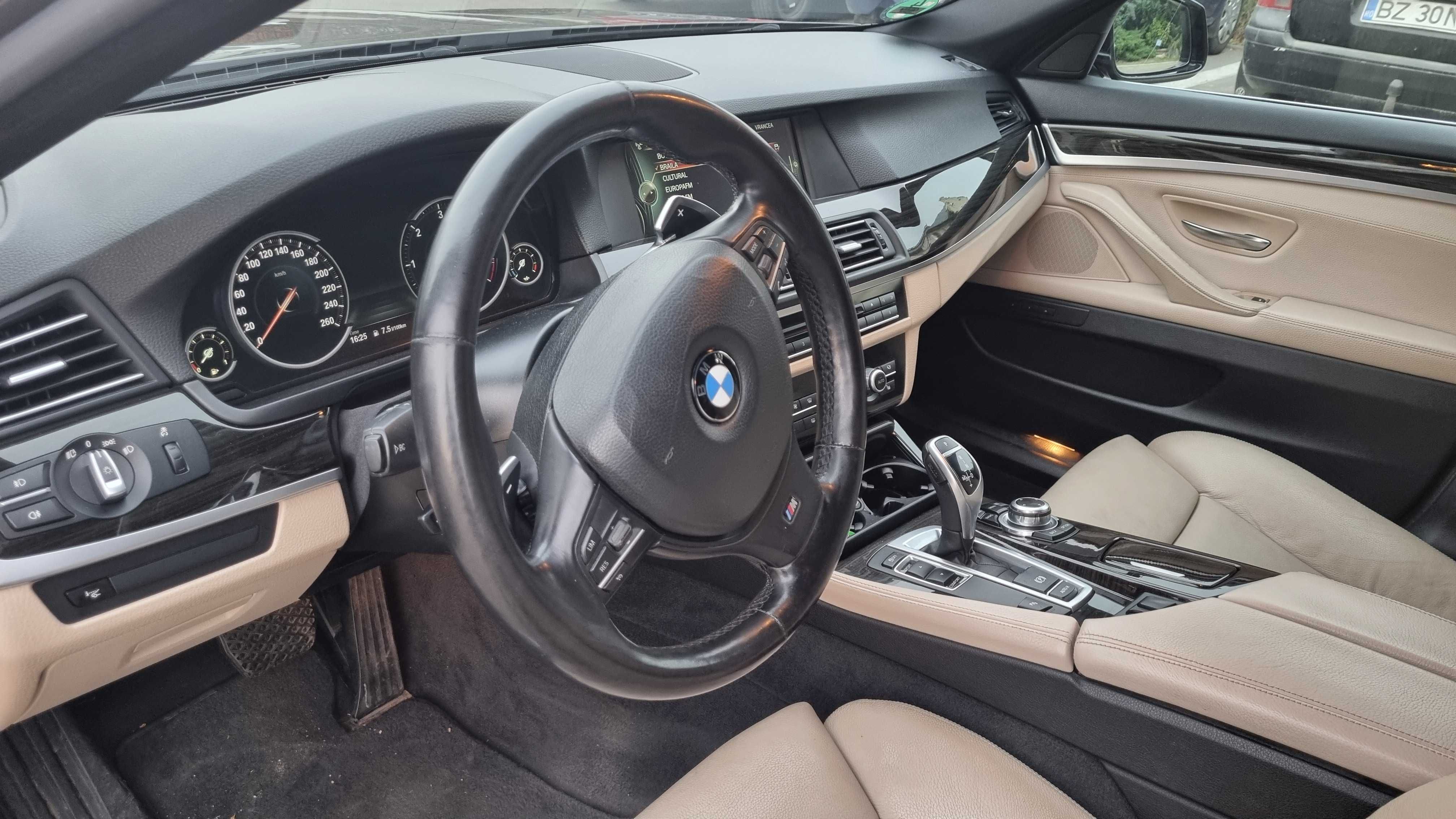 BMW 520d M pachet, padele volan, 4 moduri de condus, head-up dislpay