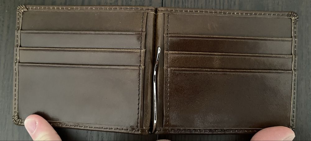 Тънък мъжки портфейл