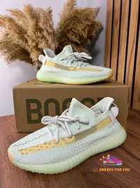 41-43 Yeezy Boost 350 V2 Hyperspace