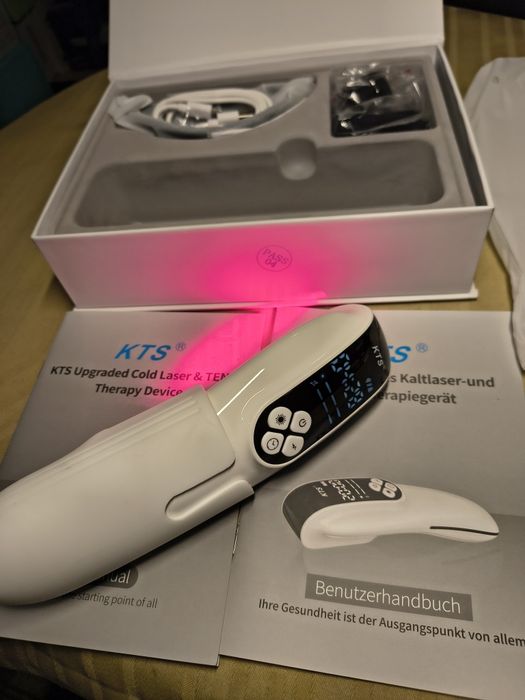 KTS комбинира терапия с червена светлина с транскутанна електрическа н