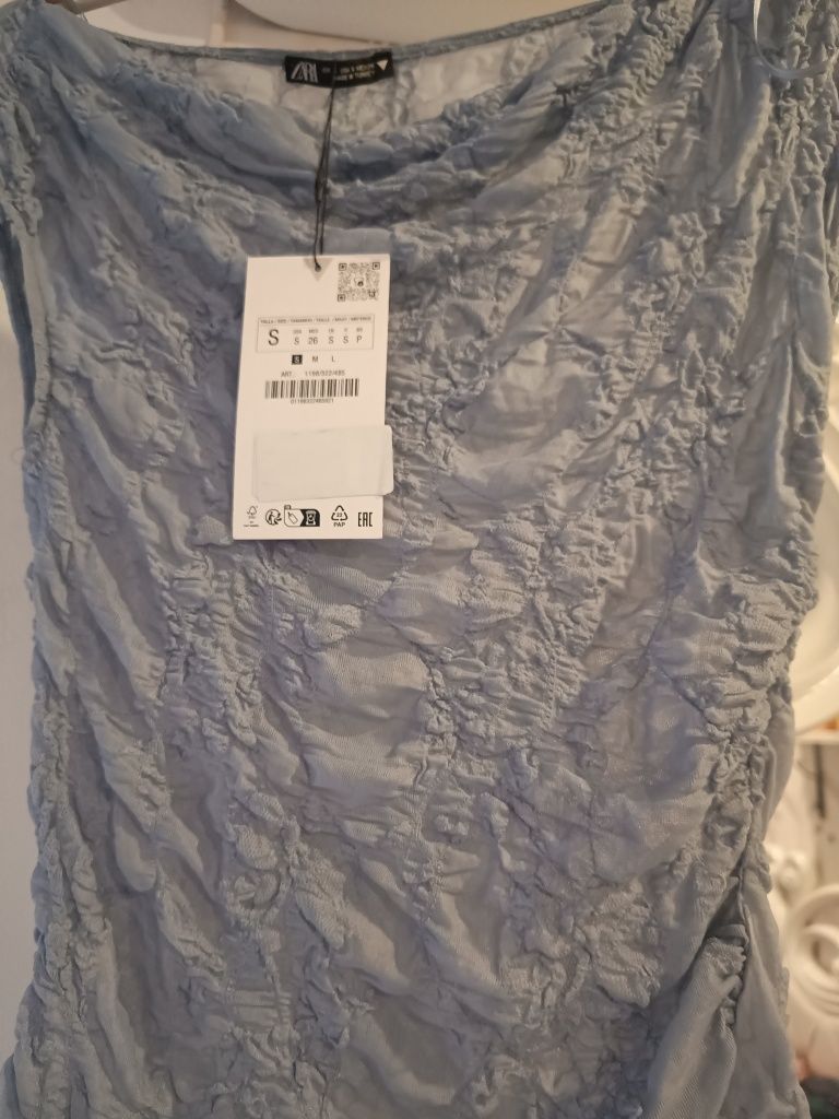 Bluza Zara deosebita, Nou, cu eticheta
