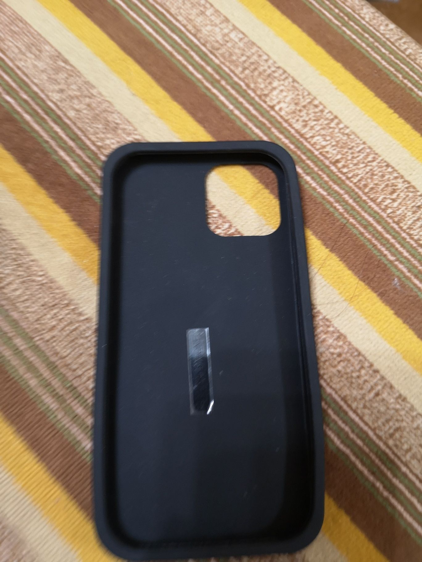 Кейс за iPhone 12