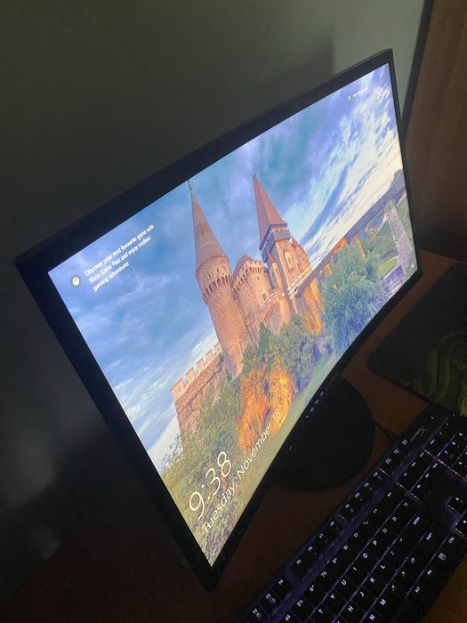 Monitor Samsung curbat