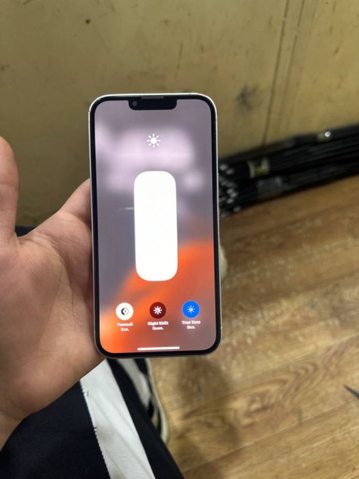 Iphone 13 ozi.