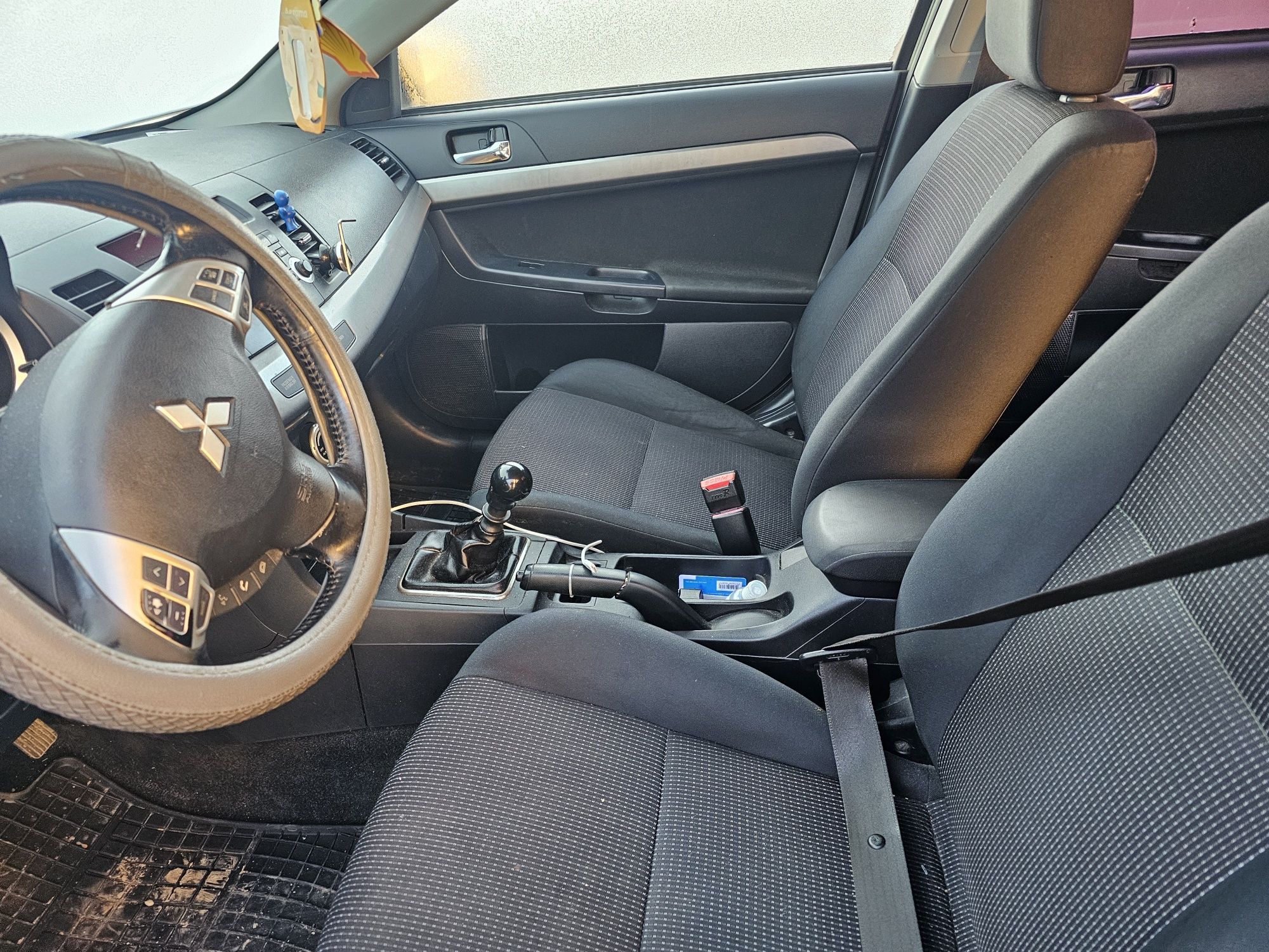 Mitsubishi lencer