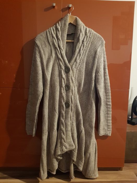 Cardigan lung/pulover tricotat