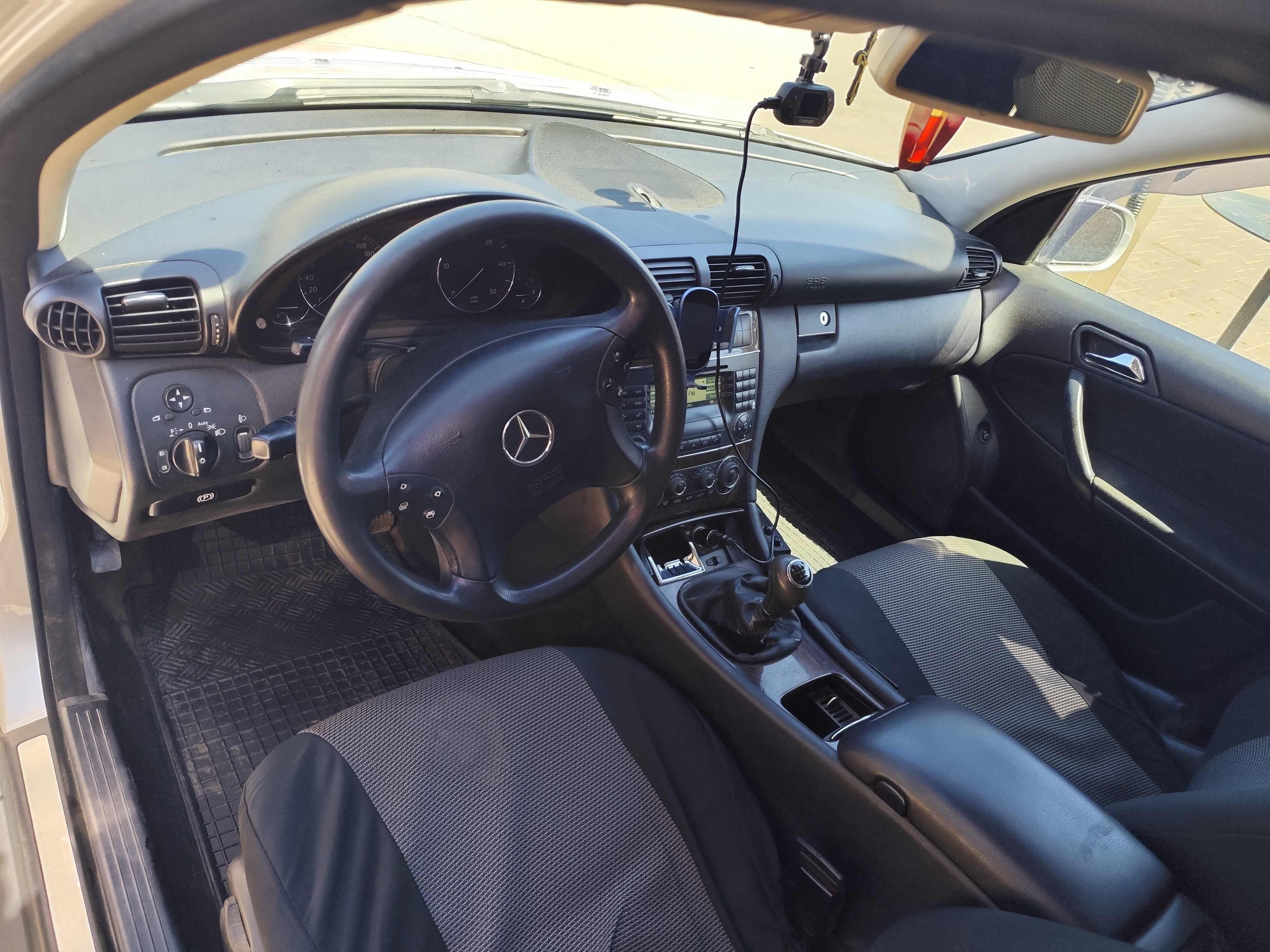 Vand Mercedes C200 CDI sau schimb