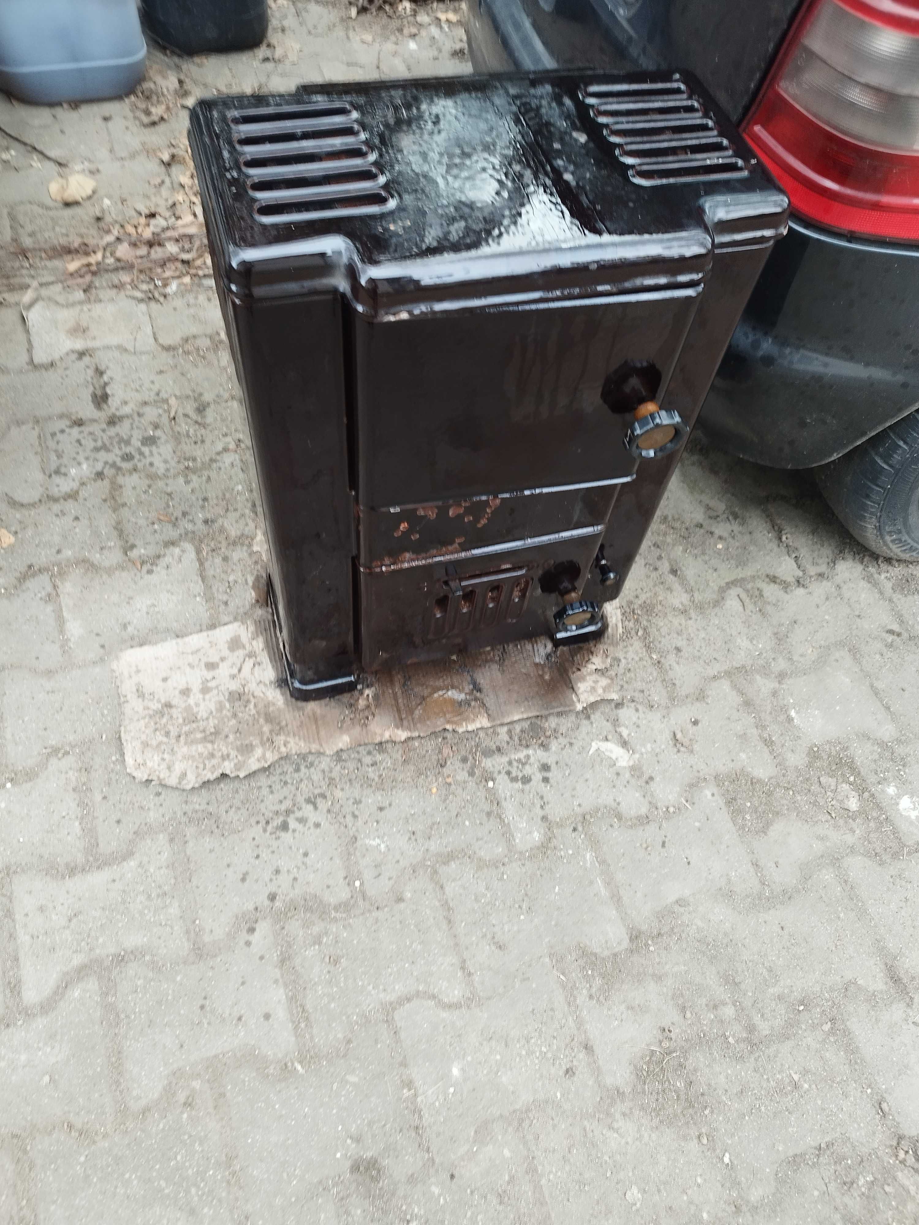 Soba de fonta emailata cu șamotă