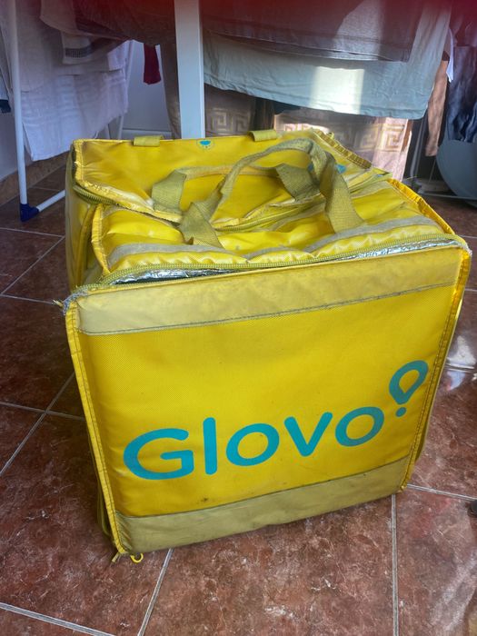 Vând geantă glovo