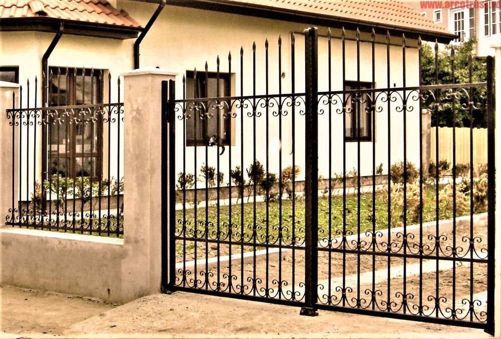 Vând garduri din fier forjat Șipcă metalică