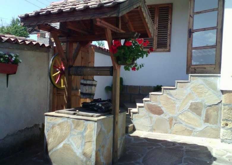 Продава се Къща в Велико Търново, Акация - 300 кв.м за 534 €/кв.м - Снимка #2