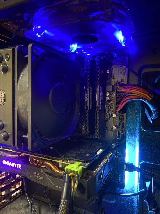 32GB (2Х16GB) 3200Mhz Corsair Vengance