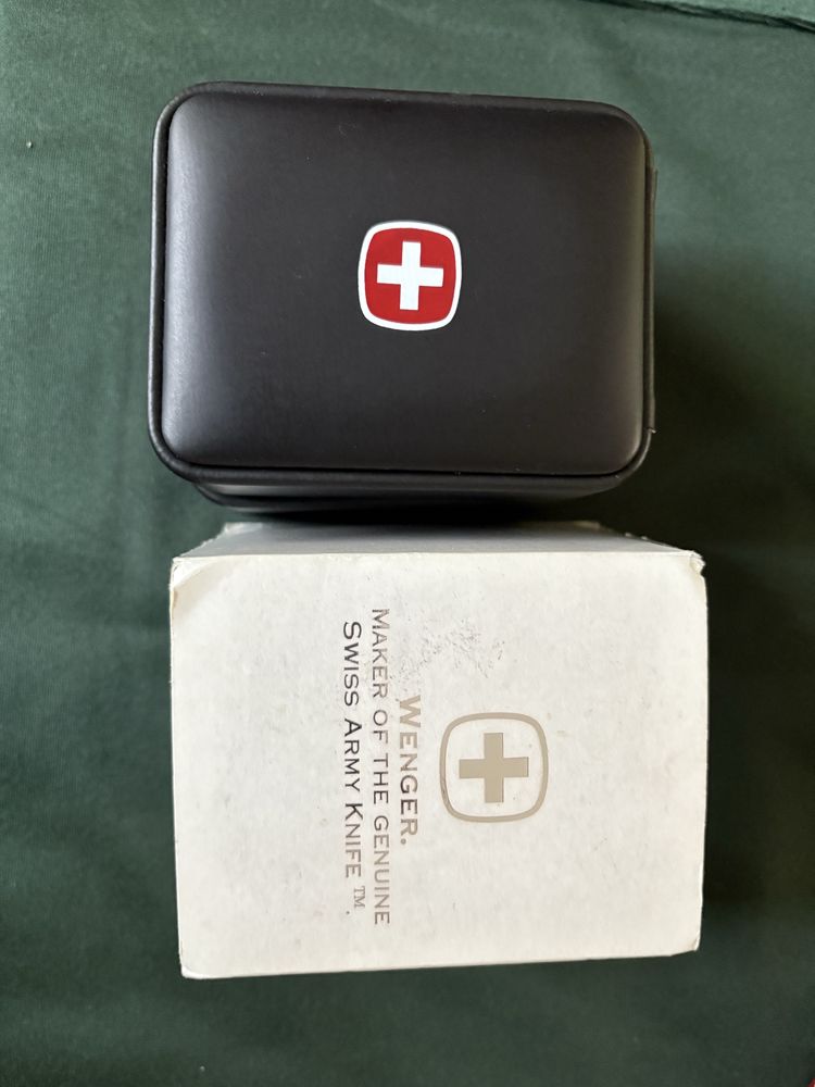 Vand set ceas si briceag Wenger Swiss Army Knife