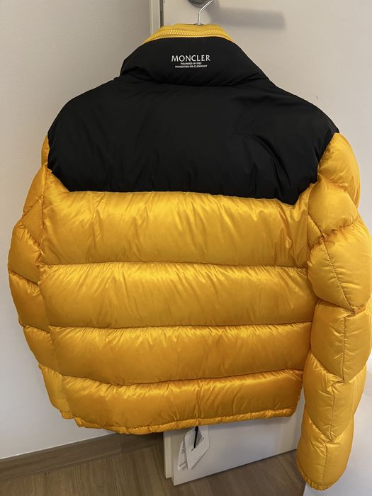 Vand geaca Moncler