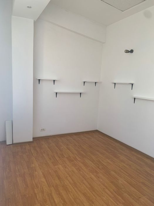 Inchiriez Camera pentru diverse activitati de salon