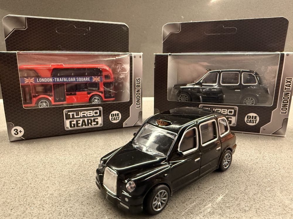 Taxi + Bus Londra (Set sau Individual)