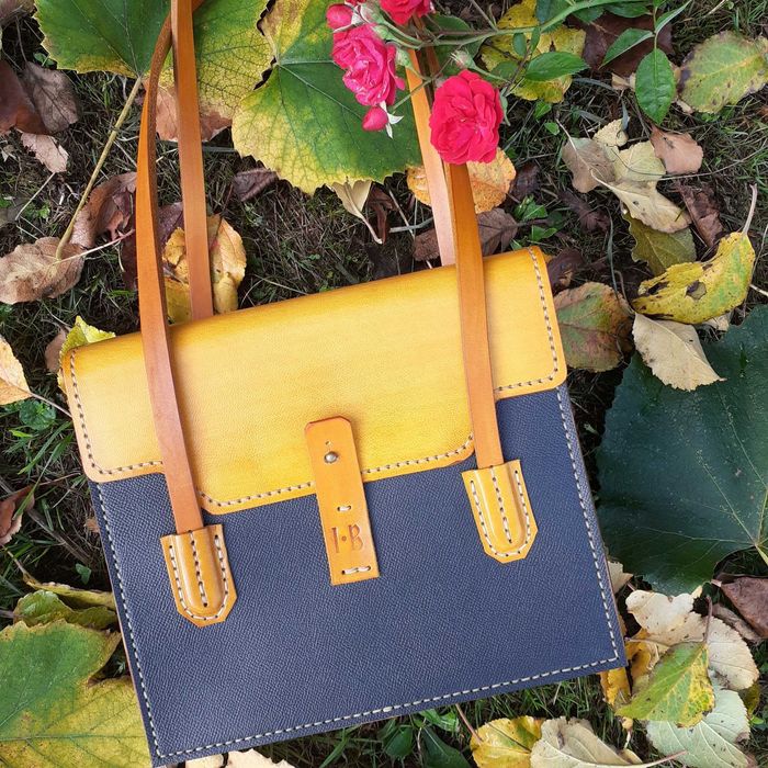 Geantă de piele naturală - full grain, poseta pentru femei.