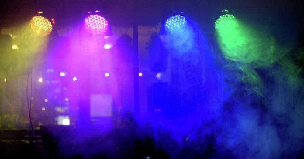 Inchiriez Boxa JBL Partybox 1000 pentru petreceri/evenimente etc.