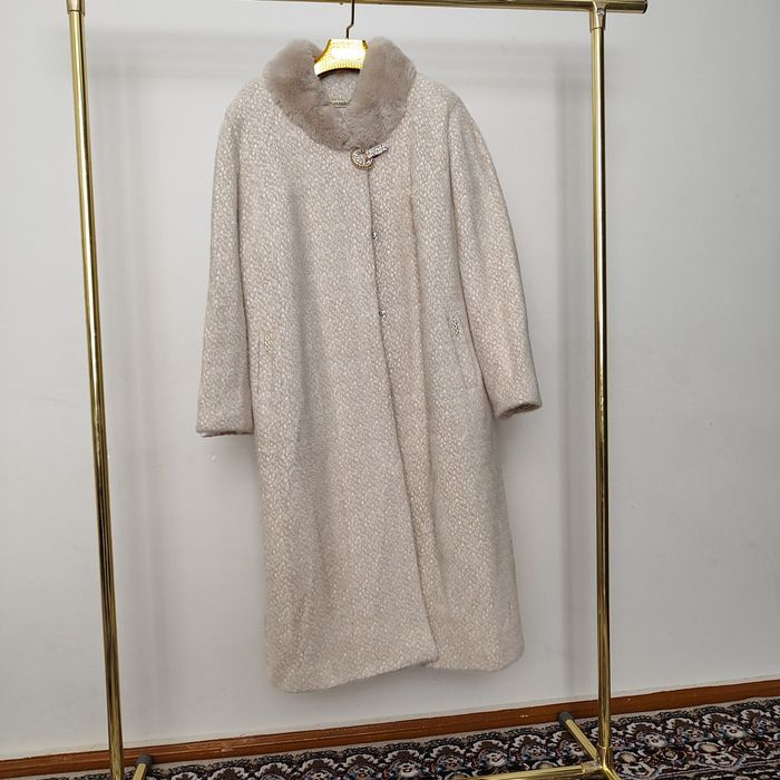 Пальто женский 56-58 размер