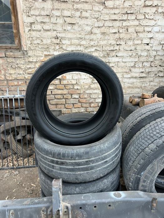 Продам шины б/у от Лексуса