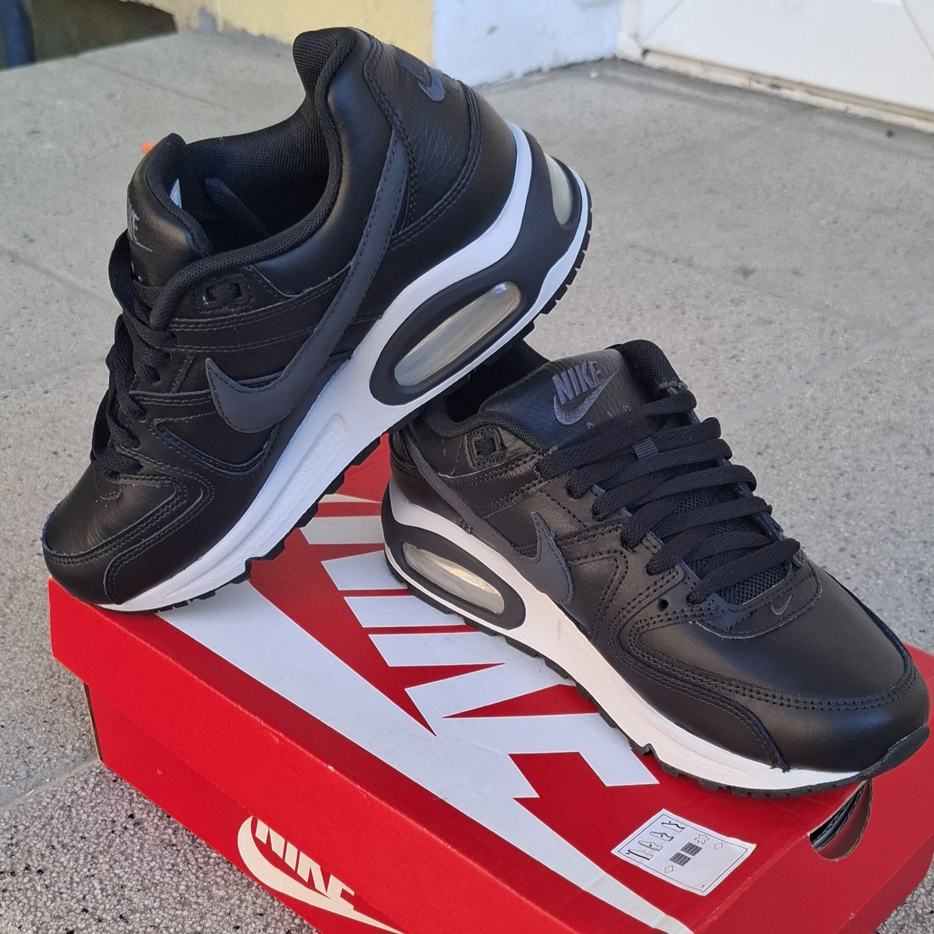 Adidasi Nike Air Marimea 39