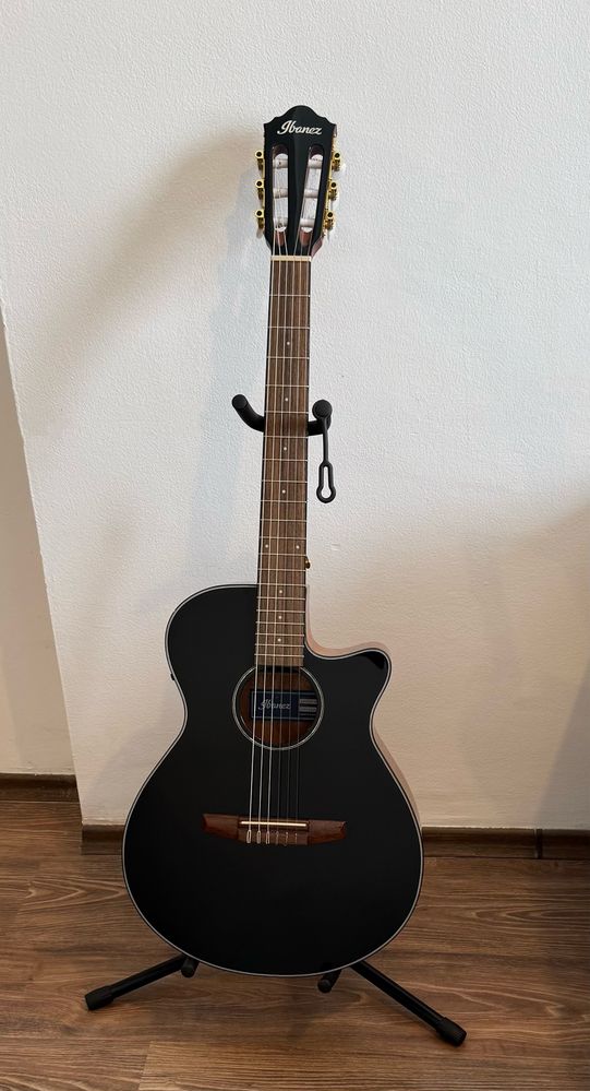 Класическа китара Ibanez с гаранция и подаръци