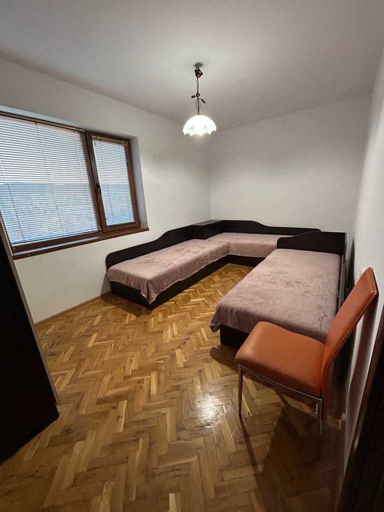Дава се под наем Тристаен апартамент в Шумен, Пазара - 90 кв.м за 433.5 € - Снимка #6