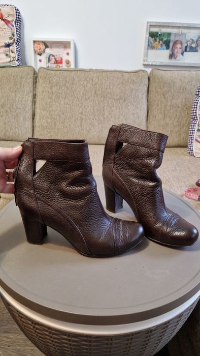 Ghete cu toc, mas. 39, piele, confecționate la atelier