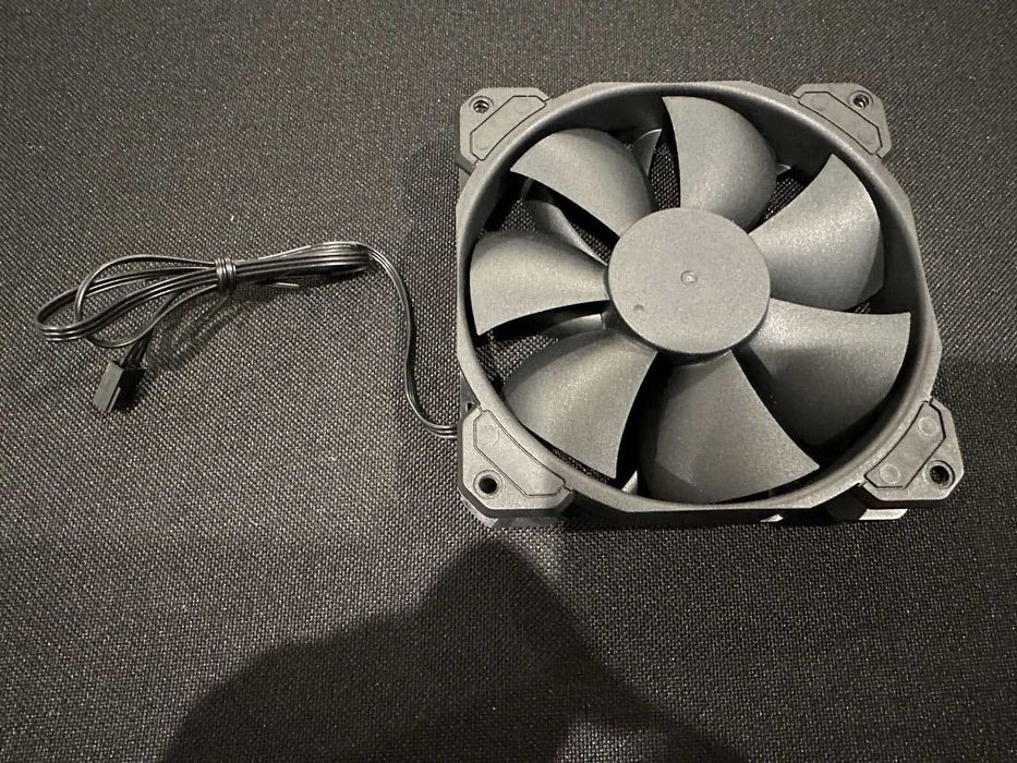 Вентилатор Corsair 120MM, 1200 RPM, CFM 3-Pin