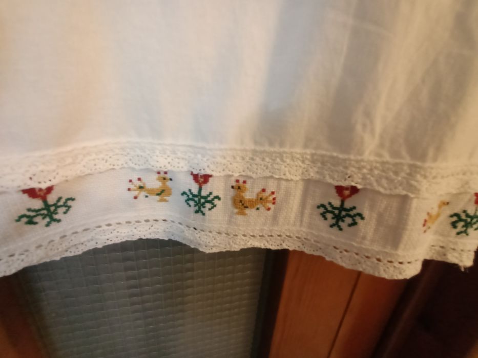 Bluza lucrata manual din bumbav