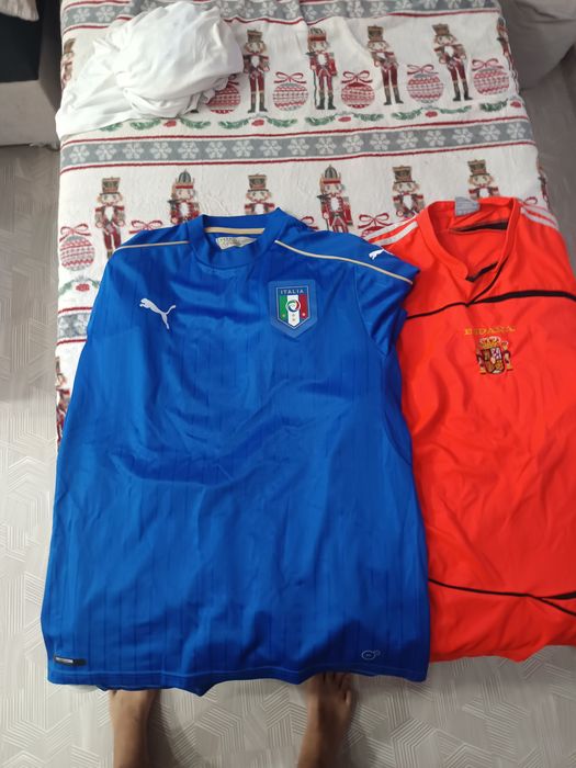 Продавам тениска на Италия Размер L и Ипснания касиляс L номер 1