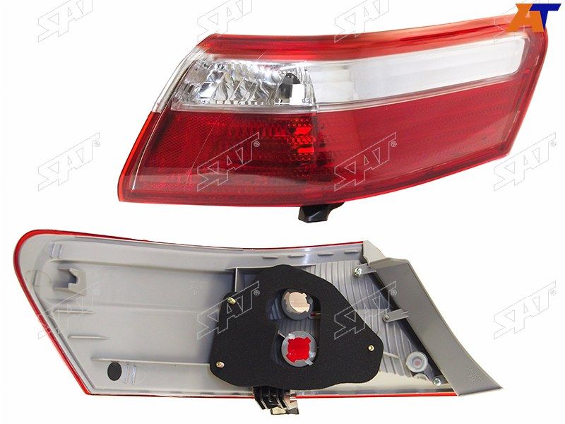 Фонарь задний  Toyota Camry