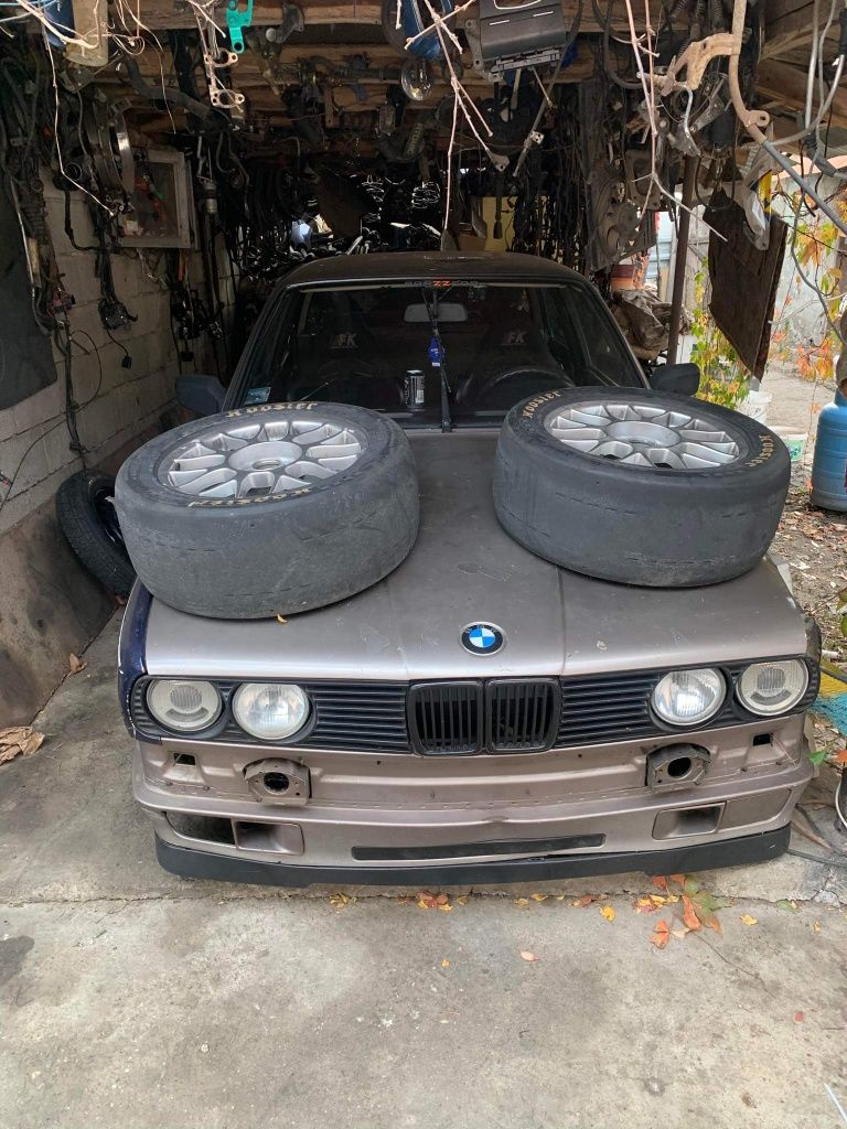 Piese din Dezmembrari Bmw E30 sedan coupe FL NFL