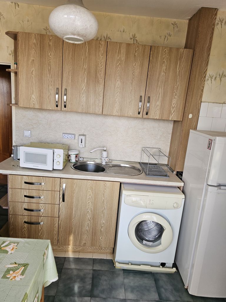 Дава се под наем Двустаен апартамент в Казанлък - 66 кв.м за 63750 € - Снимка #6