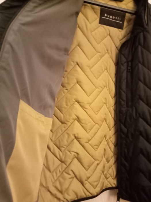 Jacheta Geox 54, Bugatti 52 originale