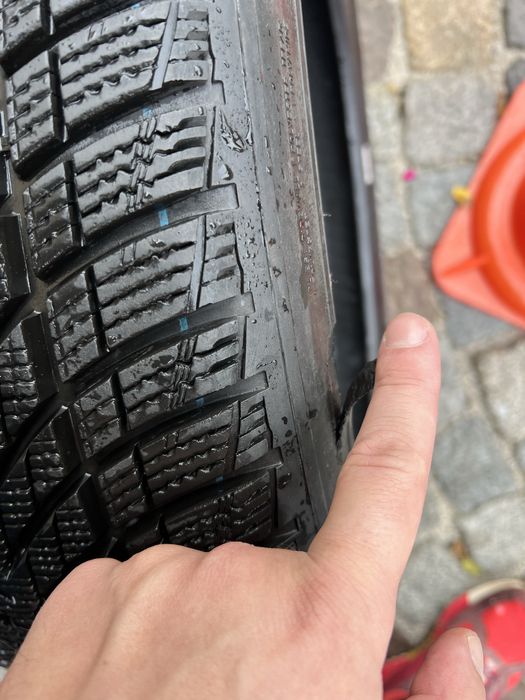 Зимни гуми 215/40/18 XL Goodyear Ultragrip
