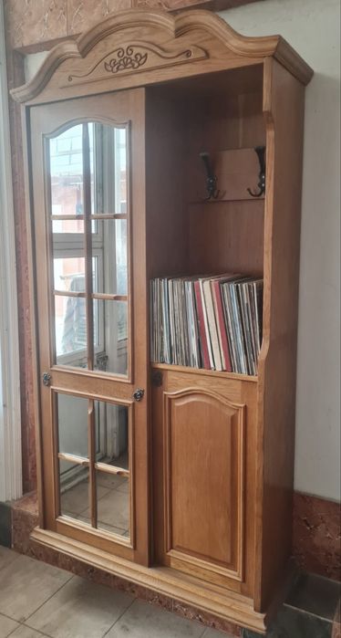 Cuier din lemn masiv