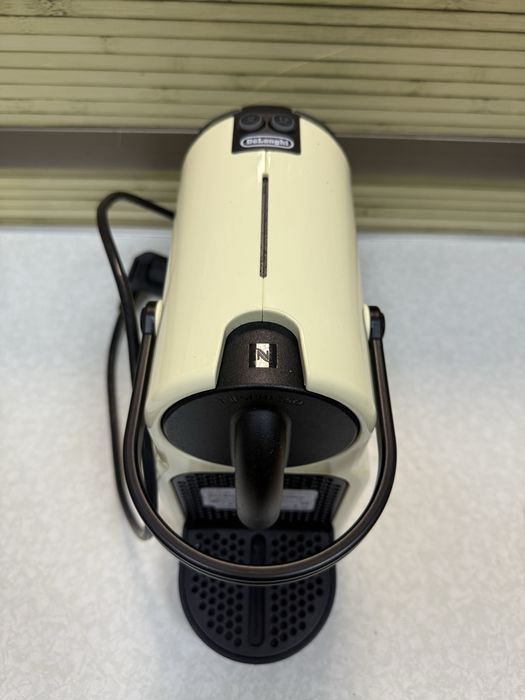 Кафемашина Nespresso De’longhi Inissia