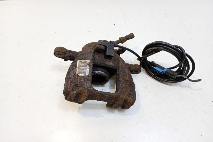 Etrier stanga spate  A9064231398 Mercedes-Benz Sprinter a 2-a generat