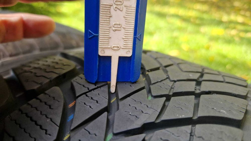 Anvelope iarna 225 55 R 16 Dunlop
