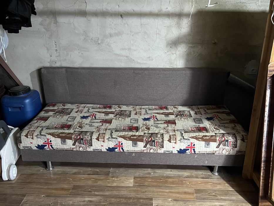 Продам Диван отличном состояний