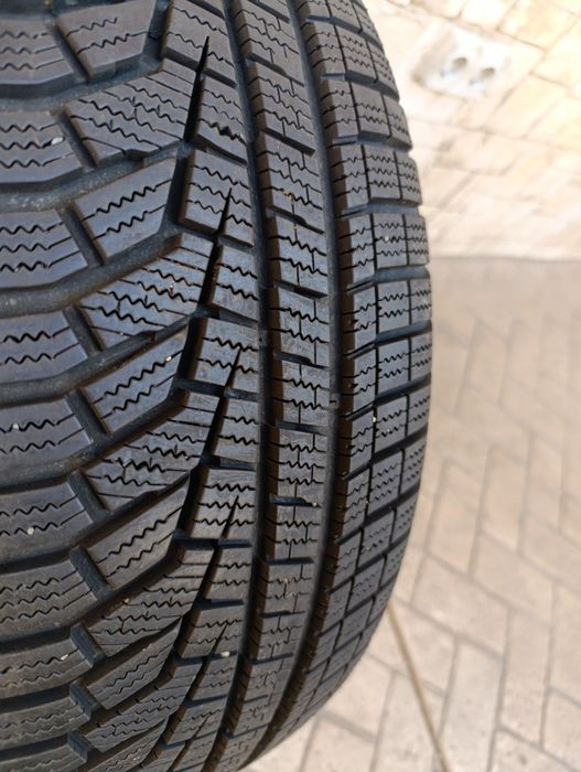 Зимни гуми Hankook 225/55/17