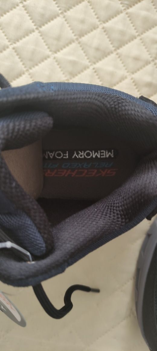 Skechers outdoor, ghete piele, noi, măr.42, comode, ușoare, cãlduroase