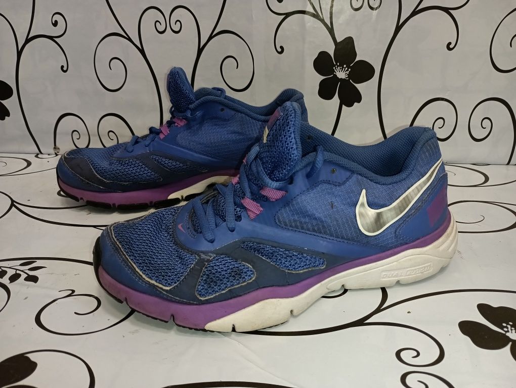 Nike Trainning N38,5- 25 лв