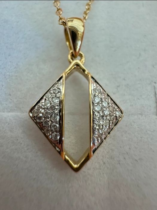 Colier aur cu diamante naturale!