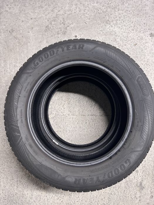 Anvelope Goodyear 215/60 R17 4 Sezoane M+S