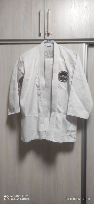 Кимоно для занятий таеквондо детское 3 шт б/у размер 2 шт 48 ,1 шт 44